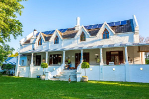  Vacation Hub International | Caledon Grace Guesthouse Main