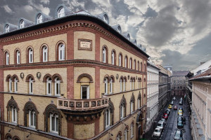  Vacation Hub International | Hotel Museum Budapest Main