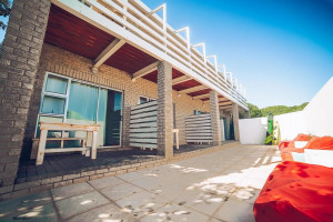  Vacation Hub International | Constantly Kiting Guesthouse Main