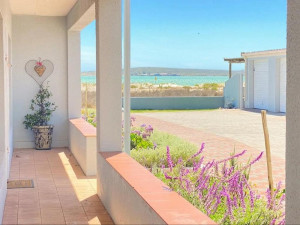  Vacation Hub International | 3 Sea View Lodge Main