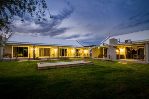  Vacation Hub International | El Dorado Hotel and Self Catering Main