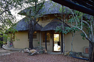  Vacation Hub International | Kruger River Villas - Mtombo Main