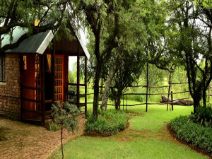  Vacation Hub International | Roy's Lodge Main
