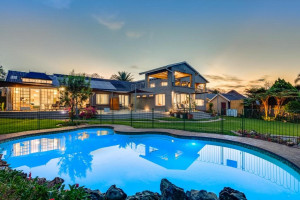  Vacation Hub International | 49-on-Cherry Main