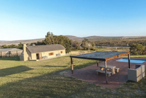  Vacation Hub International | Doornfontein Wildlife Estate Main