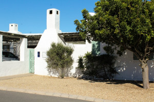  Vacation Hub International | C-Breeze Main