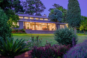  Vacation Hub International | Remi Lodge Main