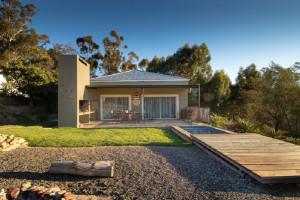  Vacation Hub International | Bergsicht Country Cottages-Ixia Town Cottage Main