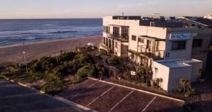  Vacation Hub International | On the Beach Guesthouse-Jeffreys Bay Main