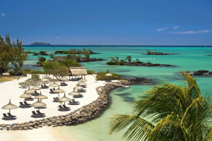  Vacation Hub International | Lagoon Attitude Hotel Main