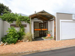  Vacation Hub International | Strand Beach Manor Holiday Home Main