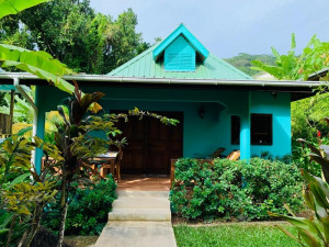  Vacation Hub International | O'Soleil Chalets Main