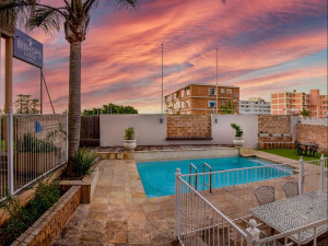  Vacation Hub International | Bishops Lodge & Whaler's Inn Main