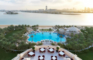  Vacation Hub International | Raffles The Palm Main