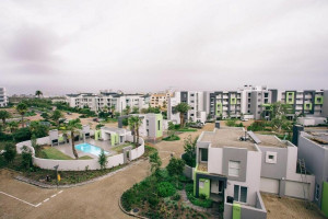  Vacation Hub International | Apartments on Century Main