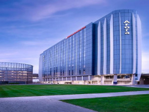  Vacation Hub International | Hilton Garden Inn London Heathrow Terminal 2 and 3 Main
