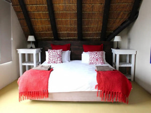  Vacation Hub International | The Tin Shack Main