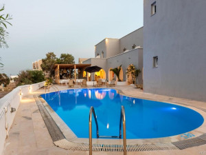  Vacation Hub International | Anamar Santorini Main