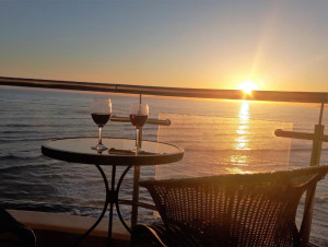  Vacation Hub International | Hibernian Towers 1204 Main