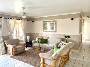  Vacation Hub International | 18 Ocean Heights Main