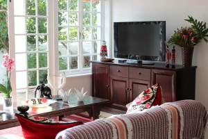  Vacation Hub International | Art House Main