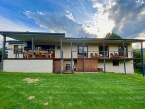  Vacation Hub International | 727 Church Main