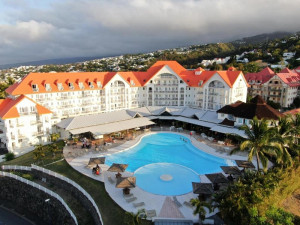  Vacation Hub International | Hotel Mercure Creolia Main