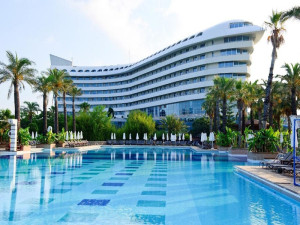  Vacation Hub International | Concorde De Luxe Resort Main