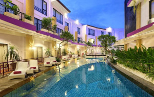  Vacation Hub International | Kuta Central Park Hotel Main