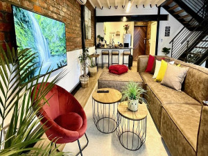  Vacation Hub International | CapeStays Penthouse Suites Main