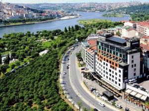 Vacation Hub International | Mövenpick Istanbul Hotel Golden Horn Main