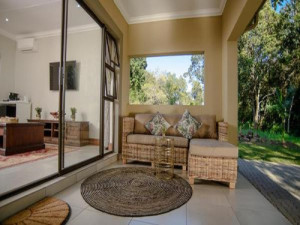  Vacation Hub International | The Reserve Boutique Hotel Main