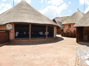  Vacation Hub International | Markon River Lodge Main