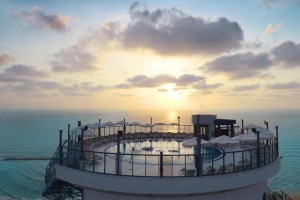  Vacation Hub International | Sea Tower Hotel Main