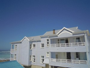  Vacation Hub International | Point Village Accommodation - Alista Main