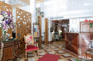  Vacation Hub International | Adriano Boutique Sevilla Main