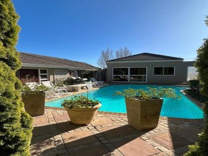  Vacation Hub International | Little River Garden Apartment Main