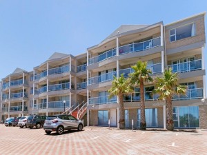  Vacation Hub International | Coral Island 104 Main