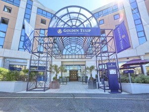  Vacation Hub International | Golden Tulip Paris CDG Airport Main