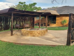  Vacation Hub International | Bush Babies Lodge Main