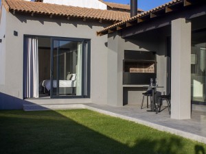  Vacation Hub International | Fine feathers Main