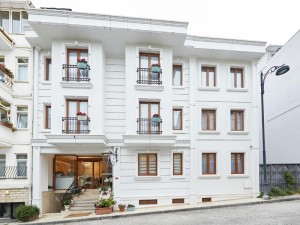 Vacation Hub International | Albinas Hotel Old City Main
