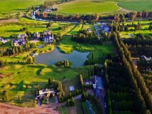  Vacation Hub International | Cygnature Boutique Lodge Main