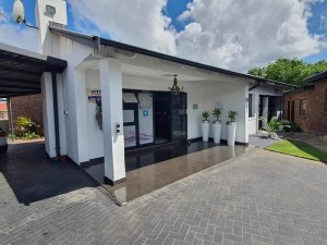  Vacation Hub International | Ledumo Guest lodge Main