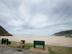  Vacation Hub International | Herolds Bay Accommodation - Bergwater Upstairs Main