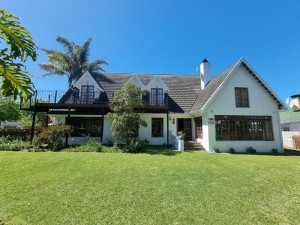  Vacation Hub International | Be at Rest Accommodation Main