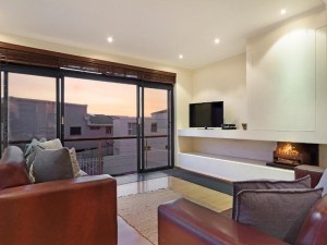  Vacation Hub International | Biccard Blouberg Villa Main