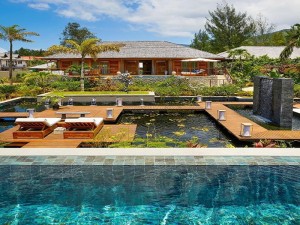  Vacation Hub International | L'Escale Resort Marina & Spa - Small Luxury Hotels of the W Main