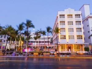  Vacation Hub International | Clevelander Hotel Main