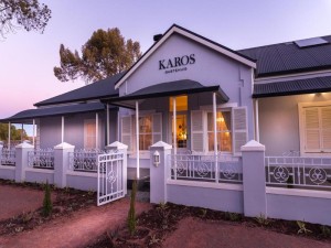 Vacation Hub International | Karos Gastehuis Main
